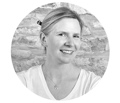 Black and white photo of Vicky Evans Shiatsu Practitioner