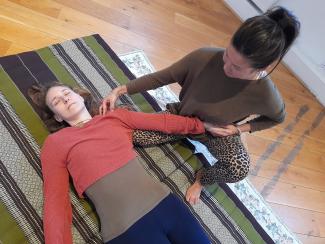 Shiatsu with Tabather